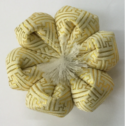 Bell Flower Cushion F4.0 Golden