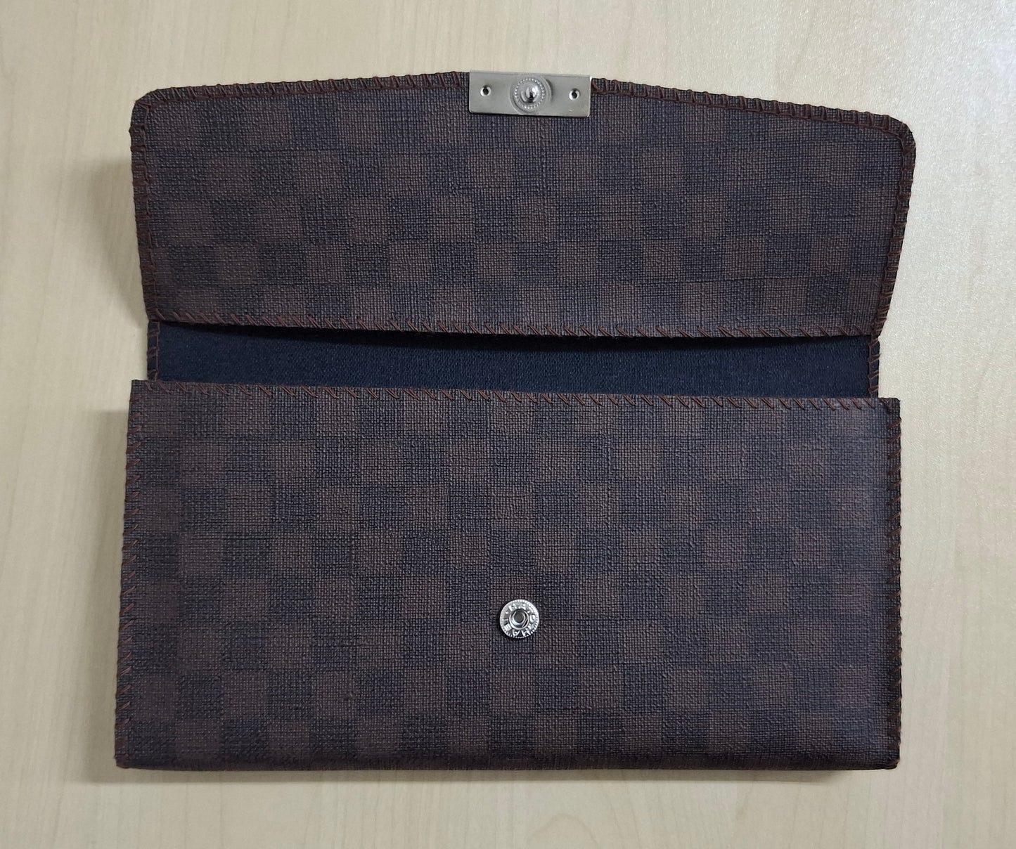 Beads Case Checked Brown